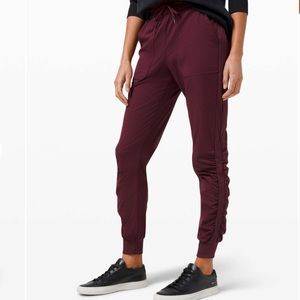 Lululemon beyond the studio jogger in cassis